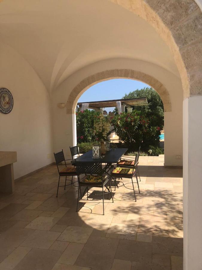 Traditional Trullo With Private Pool Near Ostuni Villa Exterior foto