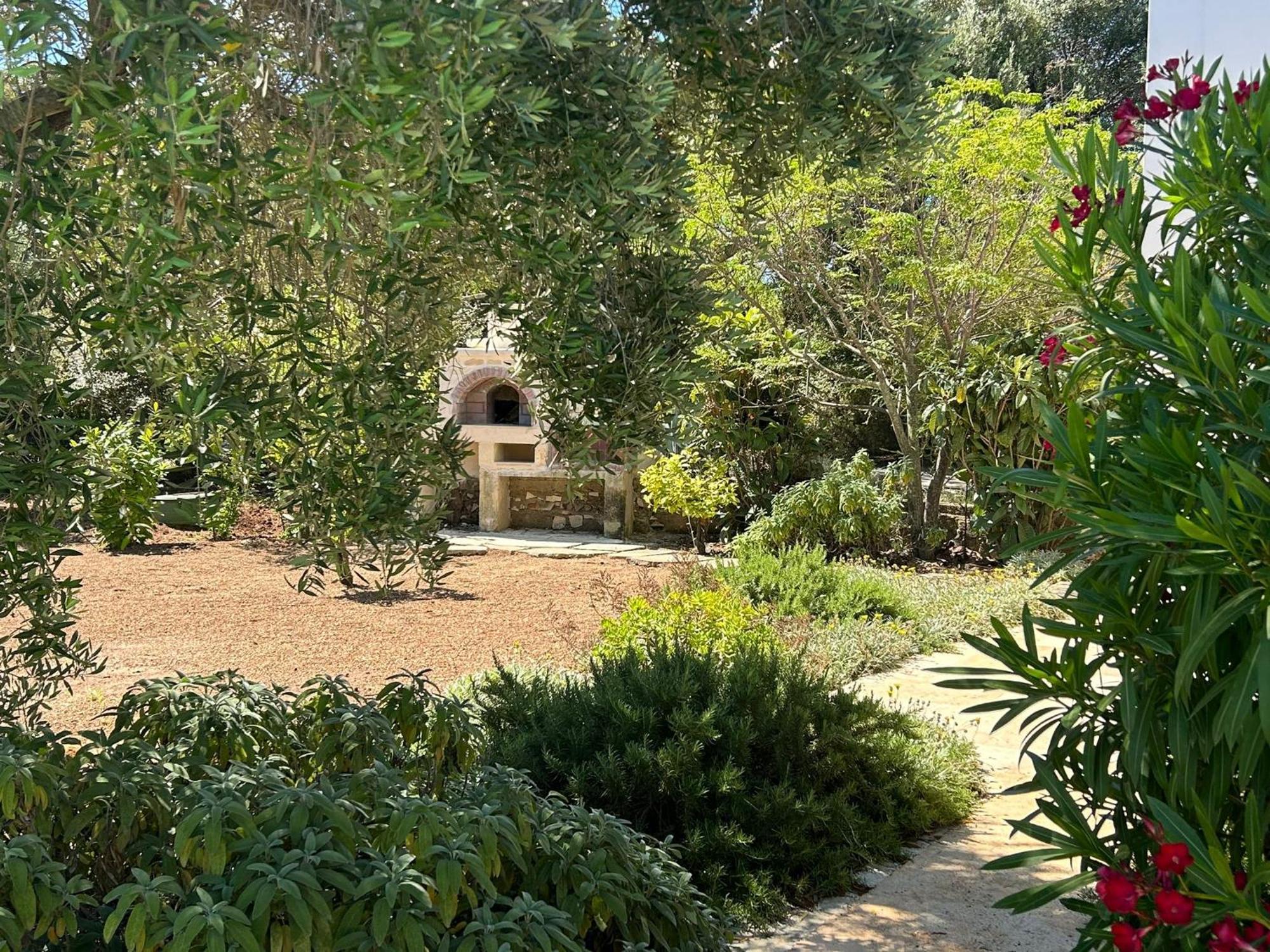 Traditional Trullo With Private Pool Near Ostuni Villa Exterior foto